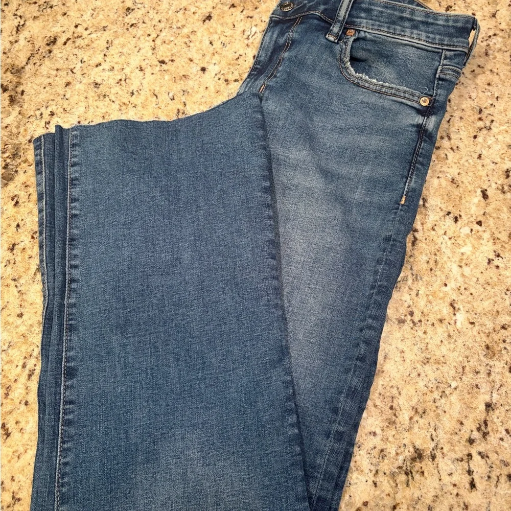 American Eagle Hi Rise Kick Boot Crop Blue Denim Jeans - Picture 2 of 4